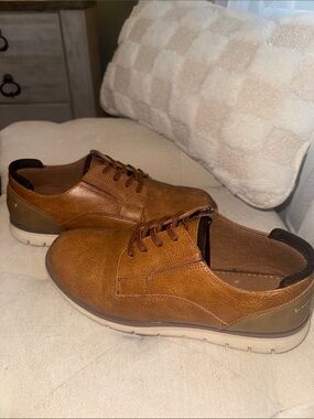 Crown Vintage Mens Lace-Up Leather Dress Shoes in Brown